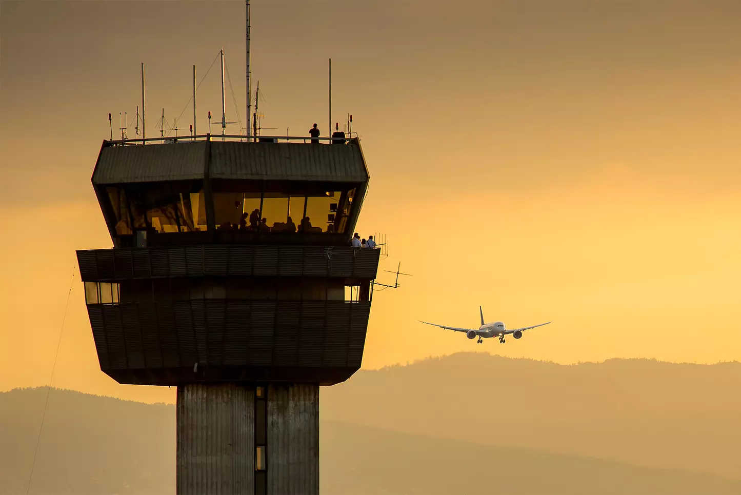 A researcher of Netherlands aerospace centre suggested circular runways for airports
